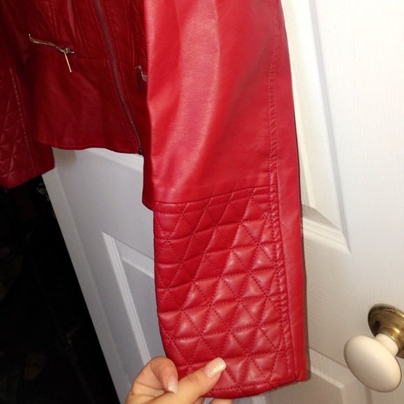 NY&C Red & Gold Faux Leather Jacket NWT - Picture 5 of 8